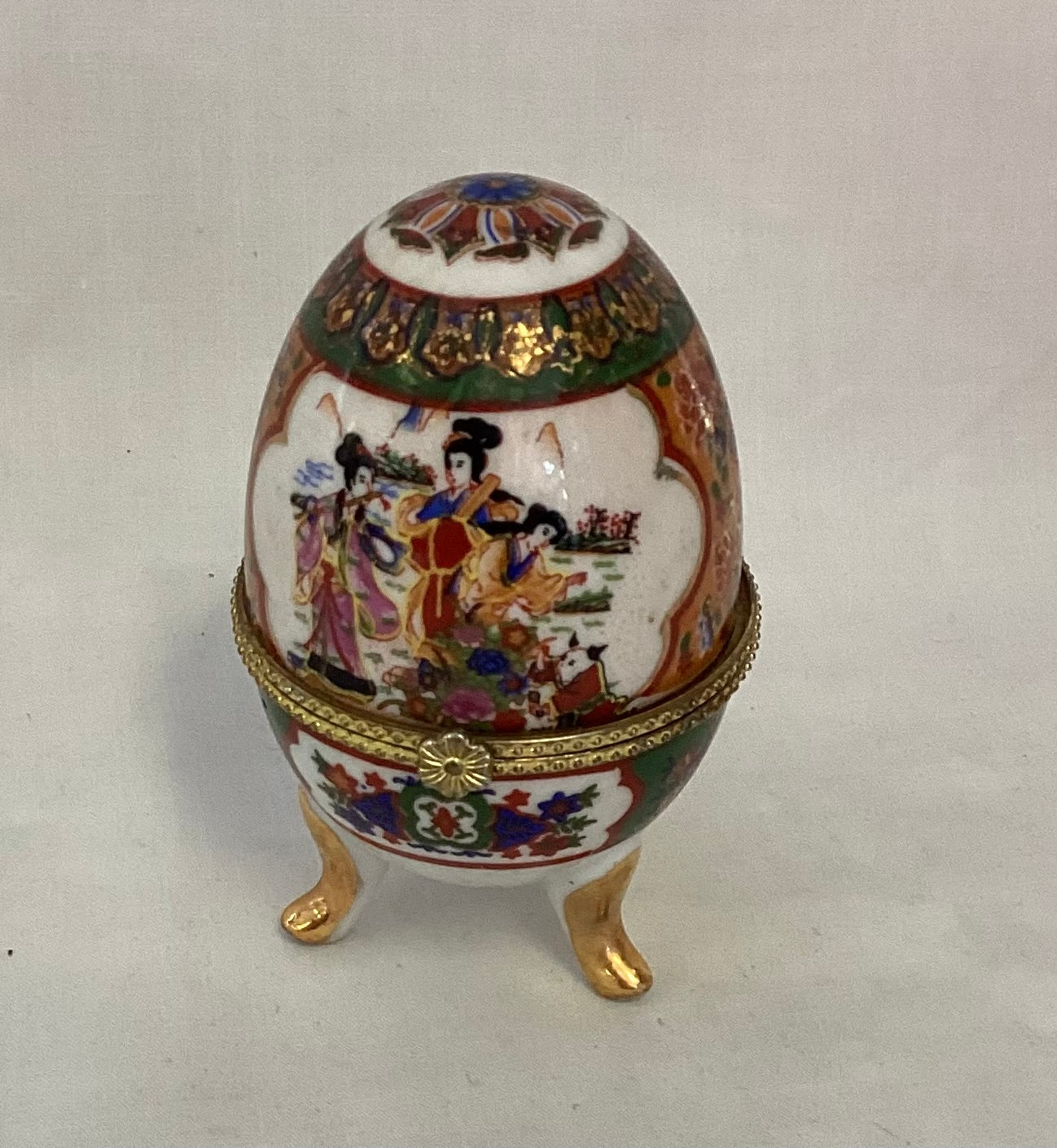 Vintage Asian Egg