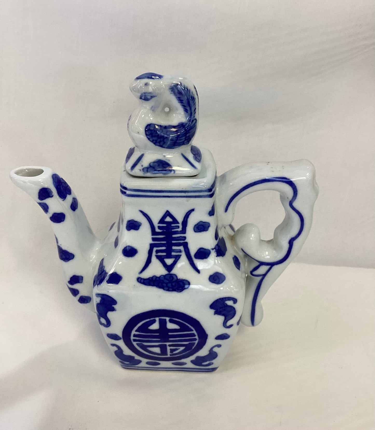 Asian  lue & White Teapot