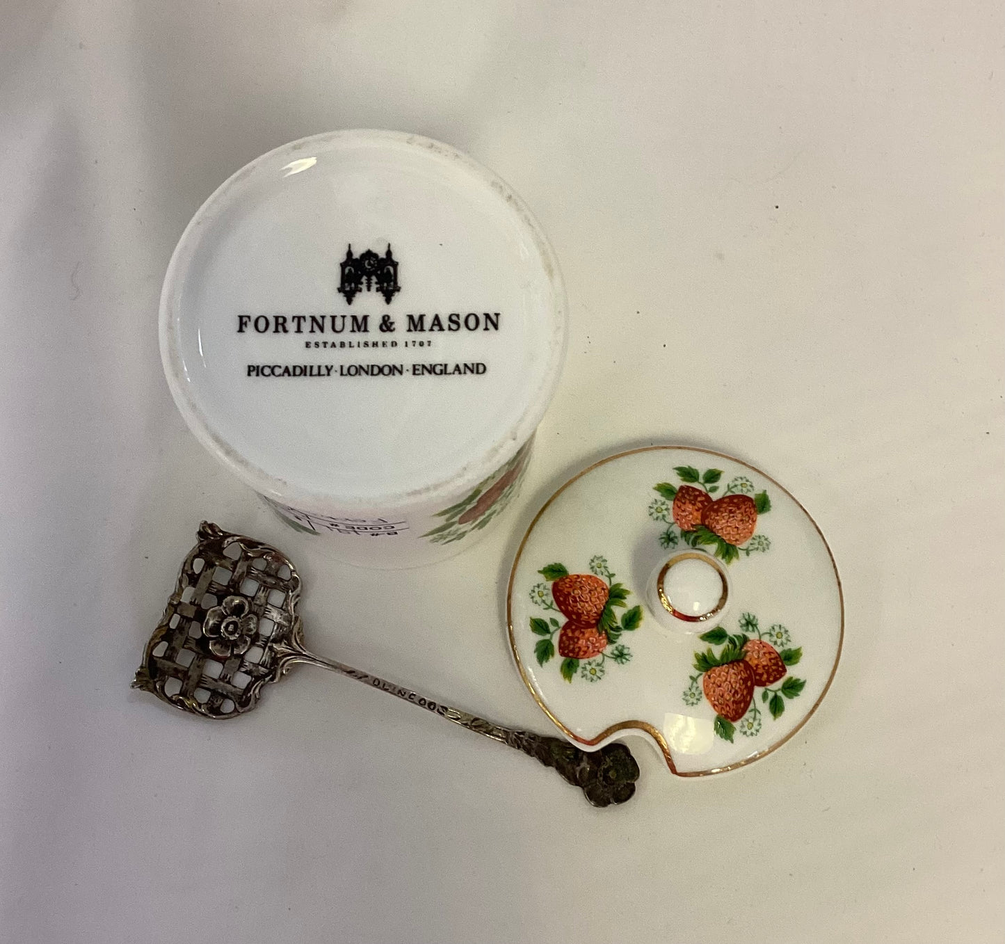 Fortnum & Mason Jam Server with Spoon and Lid - 3 Piece