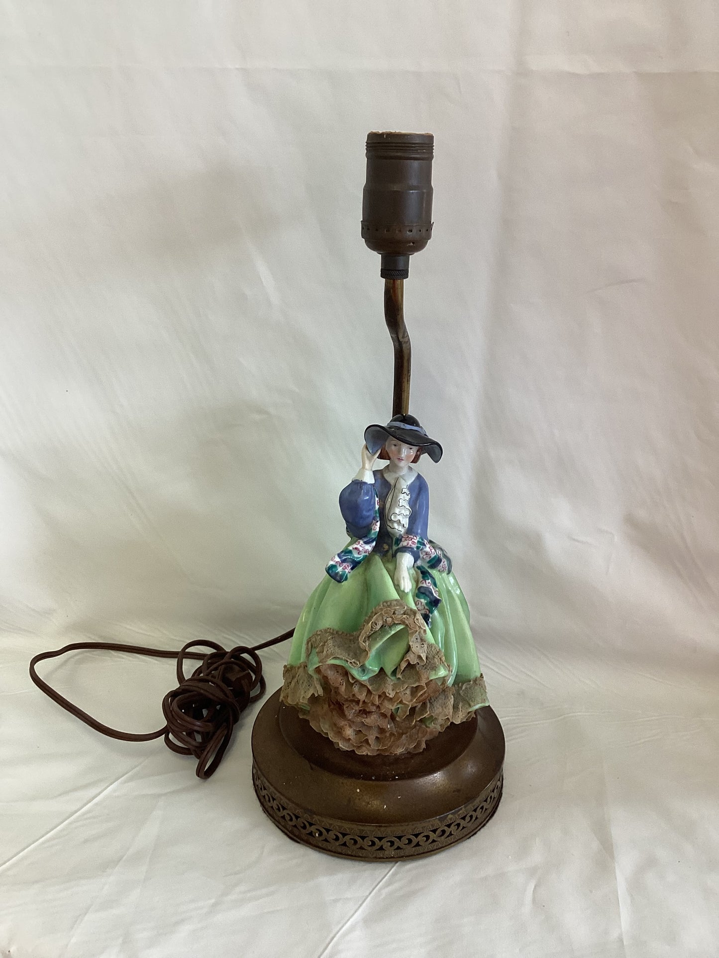 Vintage 1950’s Lady Lamp