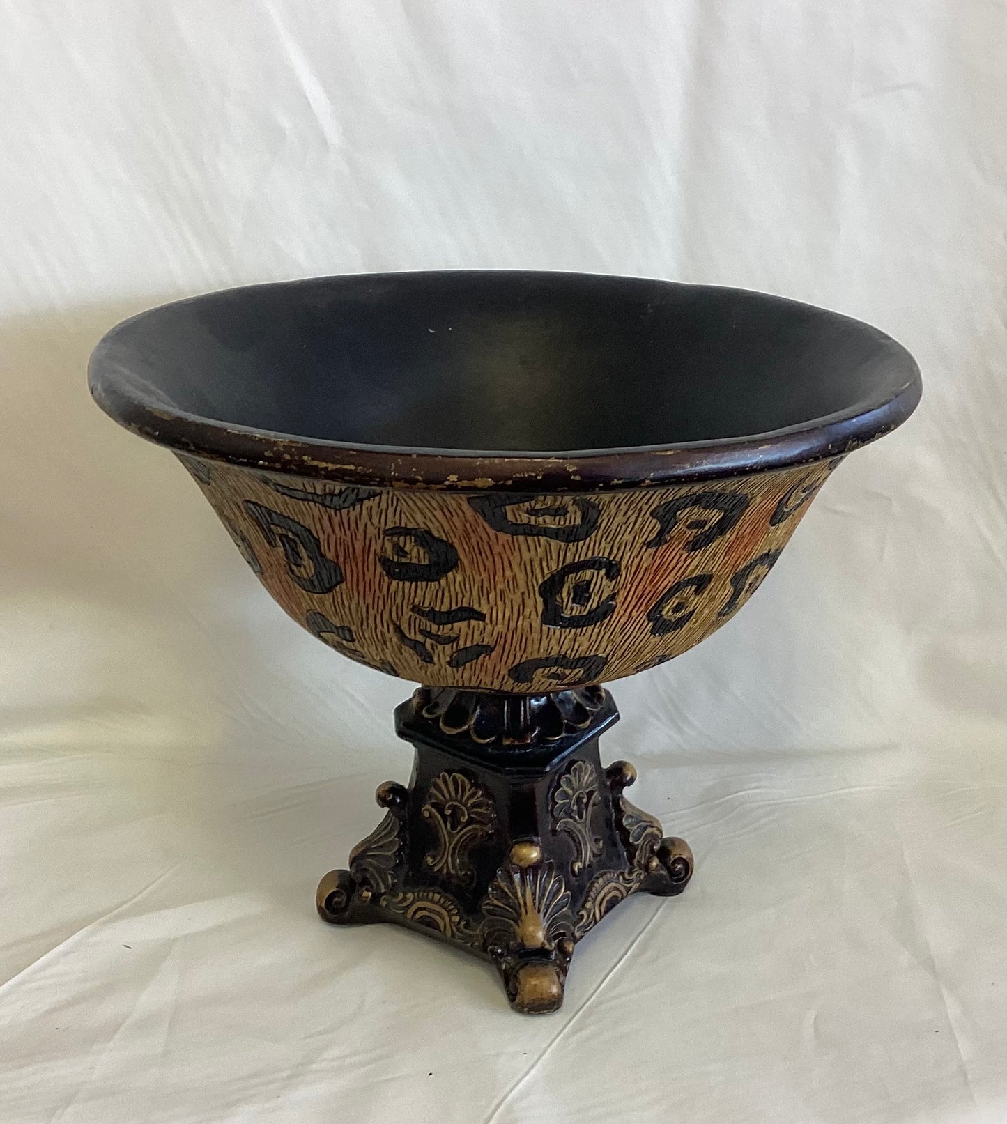 Cheetah Pedestal Bowl