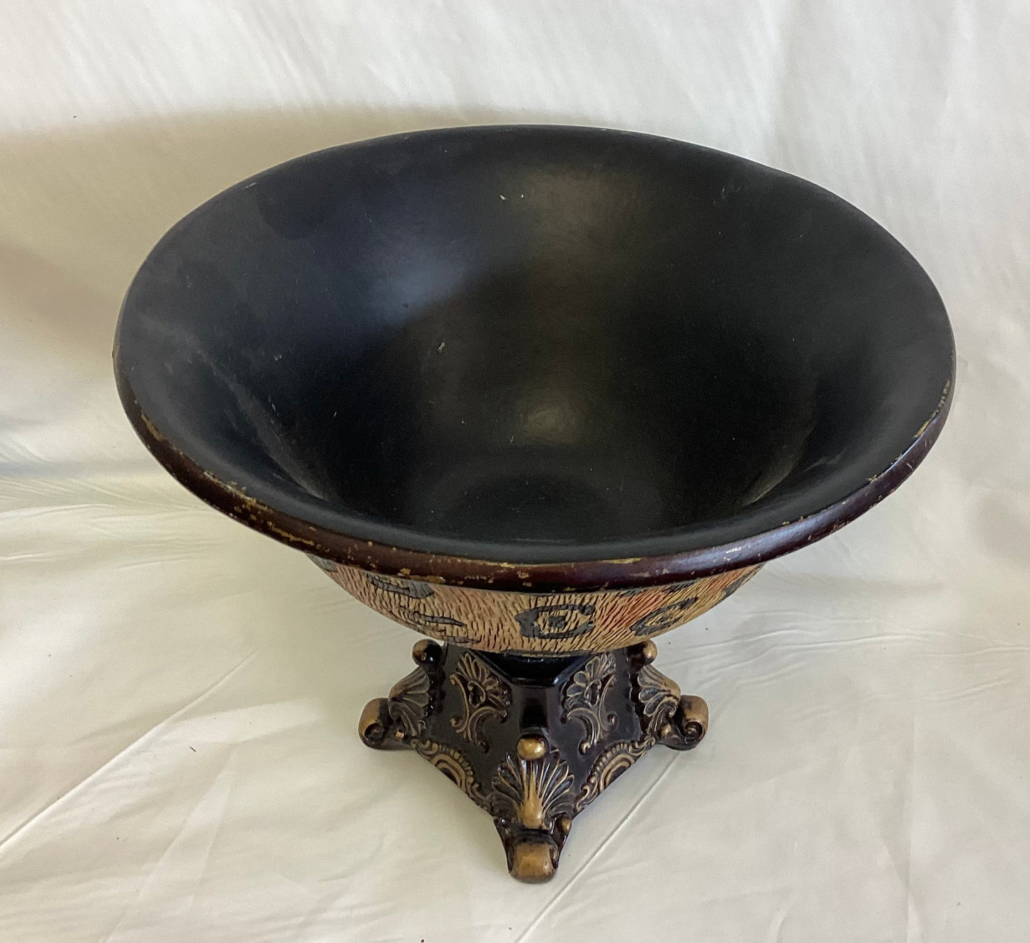 Cheetah Pedestal Bowl