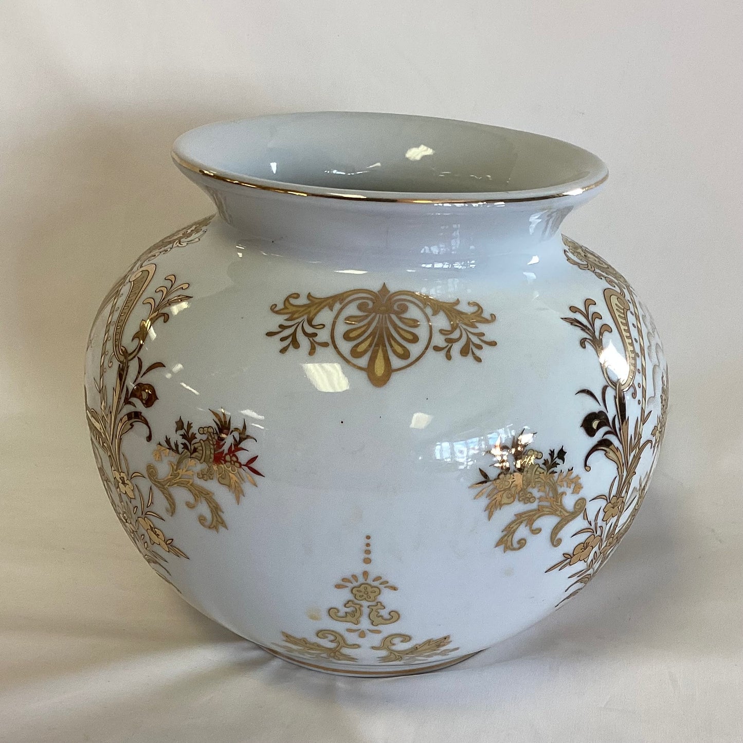 Chinese White & Gold Vase