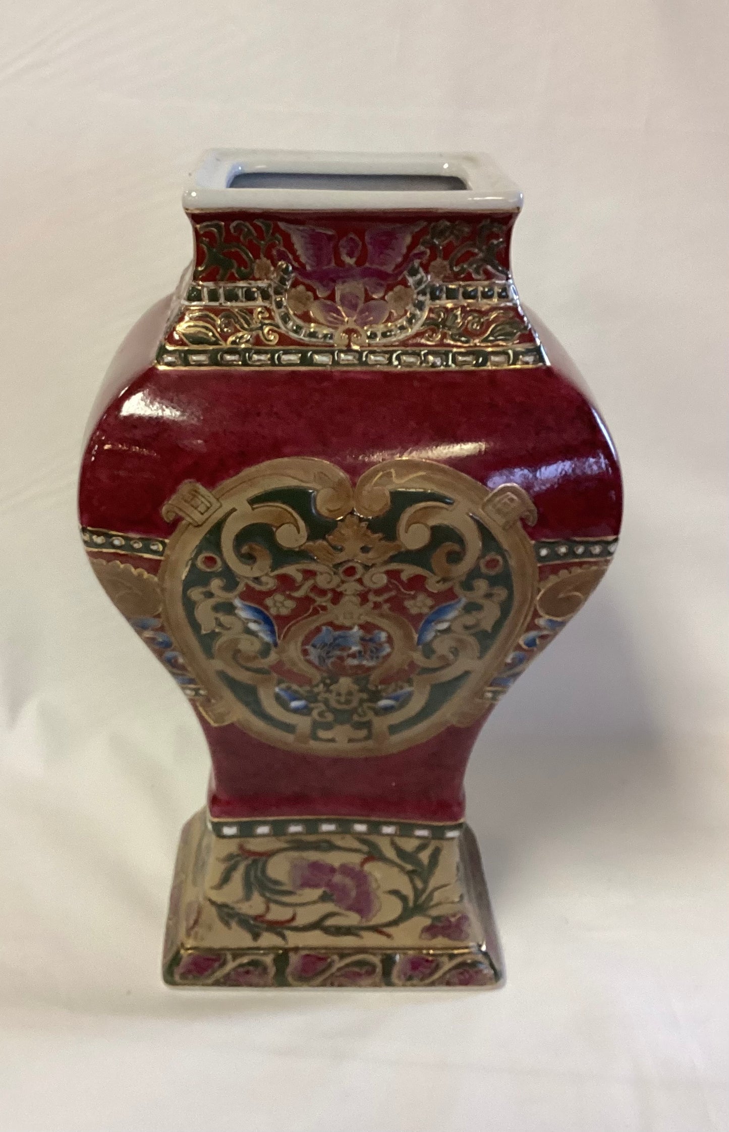 Vintage Asian Urn with Reds