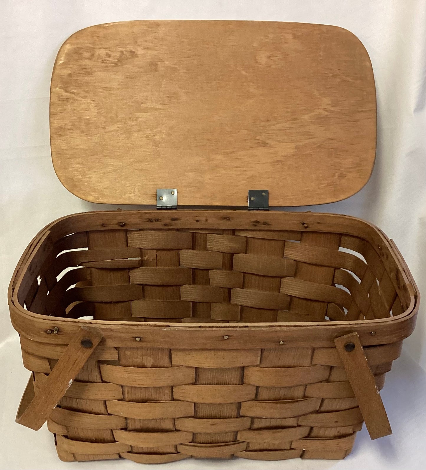 Vintage Picnic Basket - Basketville