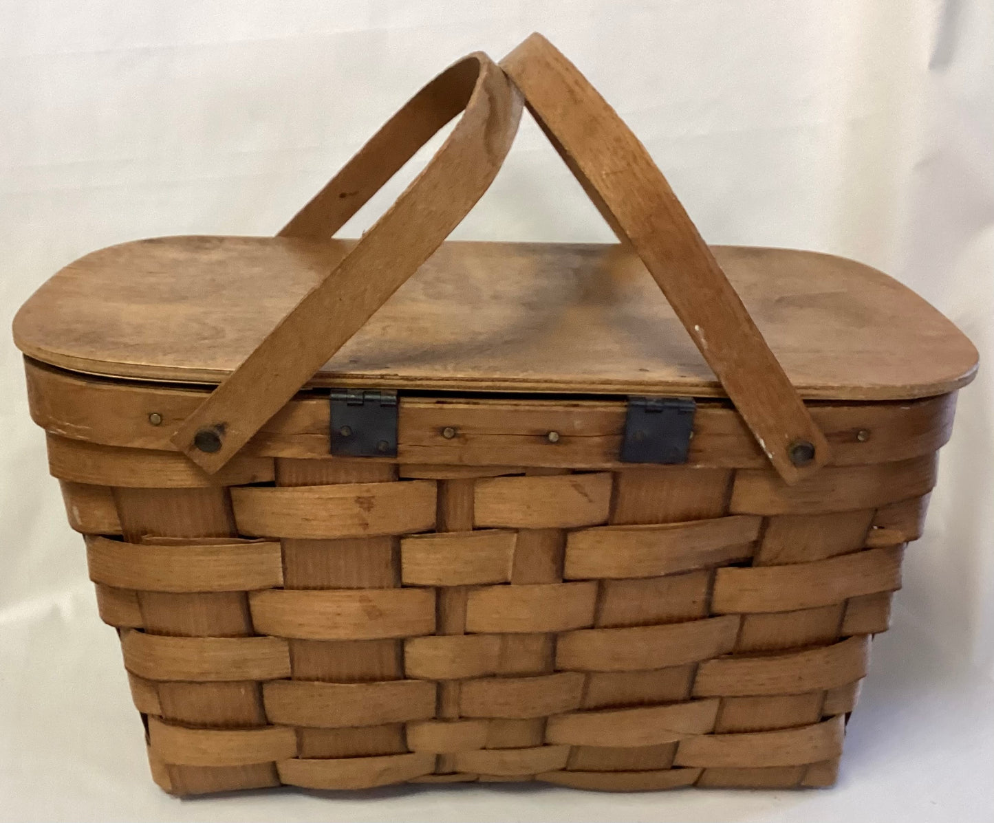 Vintage Picnic Basket - Basketville