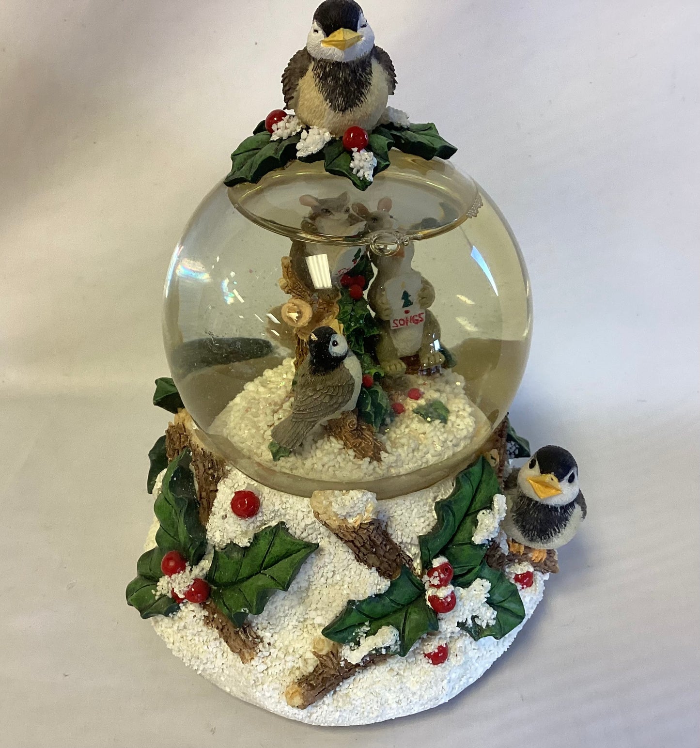 Charming Tails Everybody Sing Snow Globe