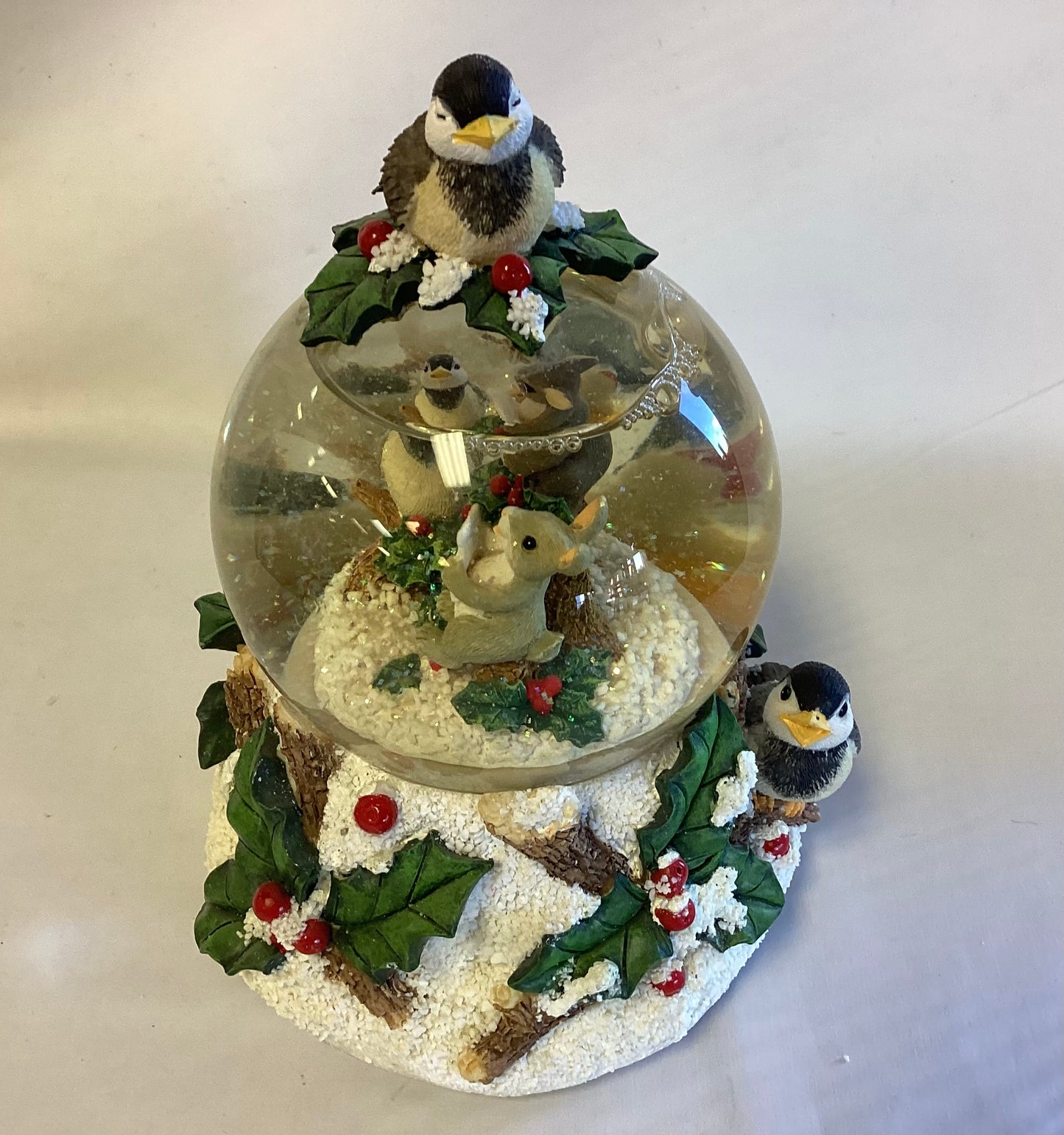 Charming Tails Everybody Sing Snow Globe