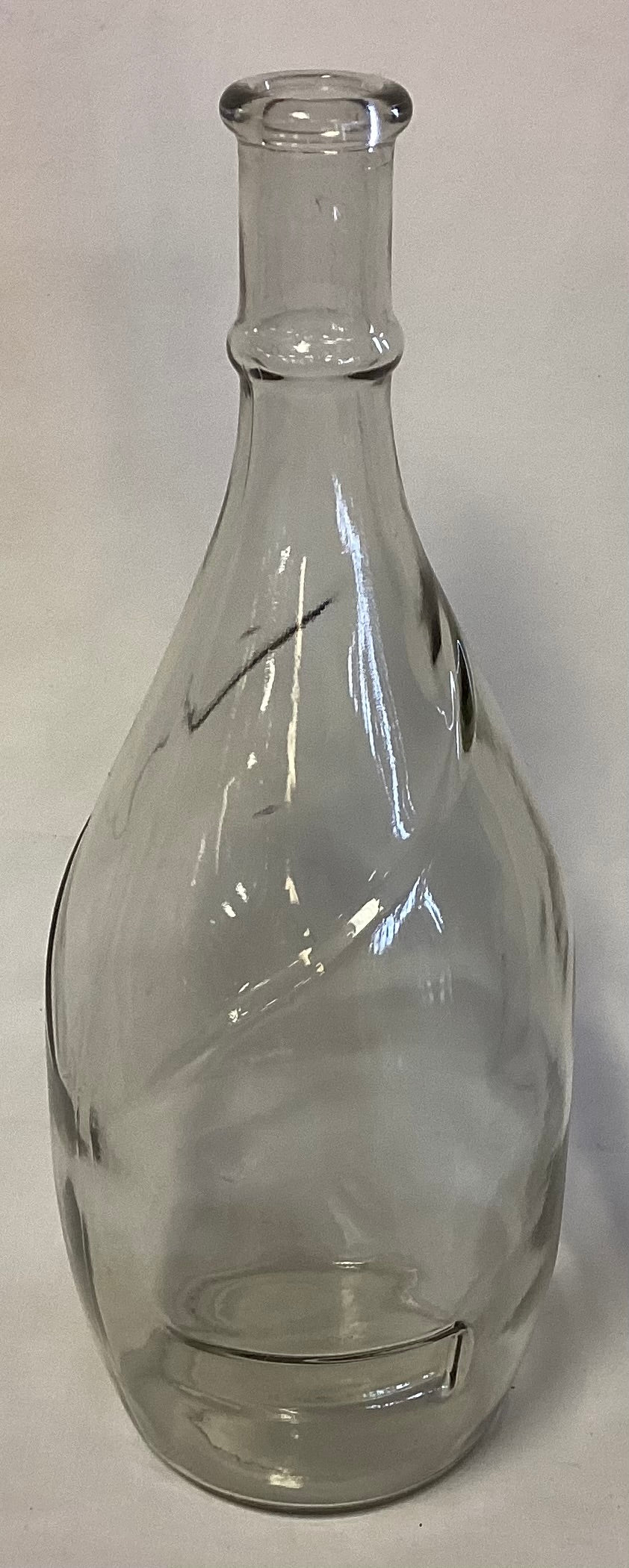 Clear Glass Bottle Swirl design