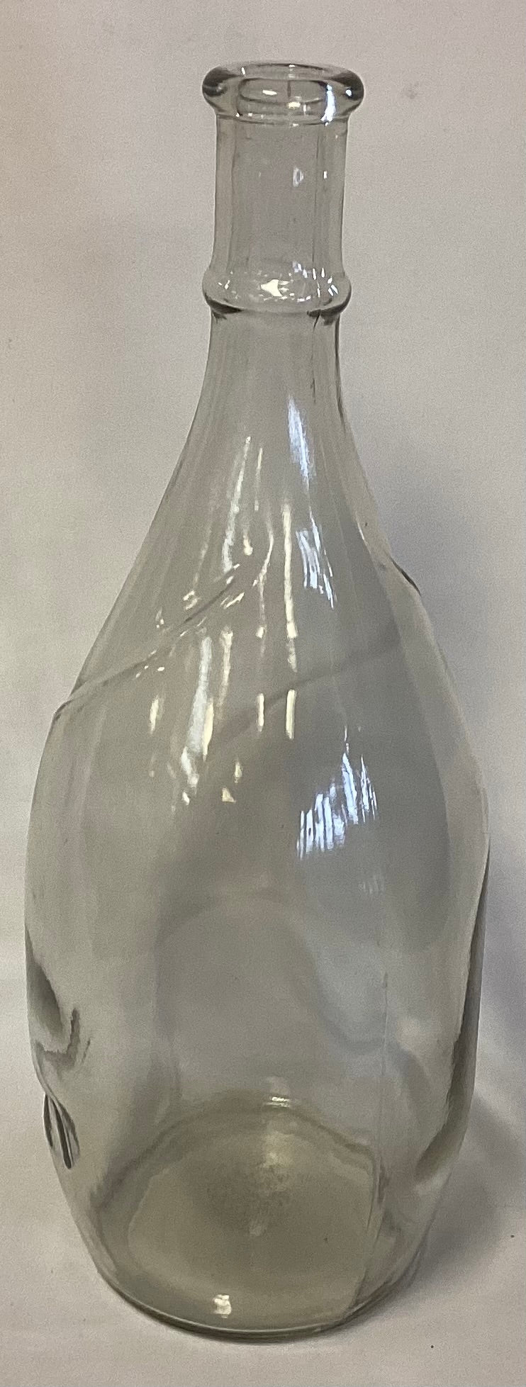 Clear Glass Bottle Swirl design